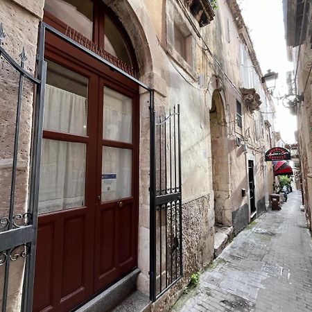 Вилла Charming House Ortigia Сиракузы Экстерьер фото